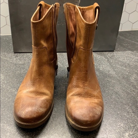 Vince Camuto brown booties - Picture 3 of 3